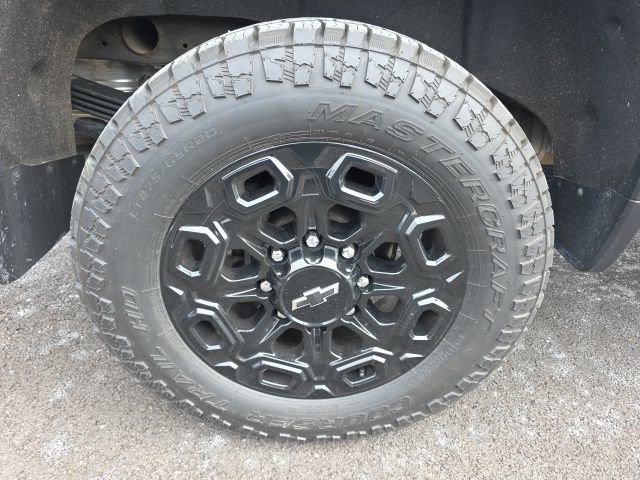Used 2024 Chevrolet Silverado 2500 LT w/ Z71 Sport Edition image 37