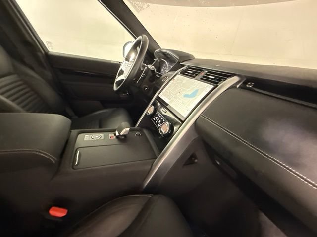 Used 2023 Land Rover Discovery S R-Dynamic AWD/4WD image 41