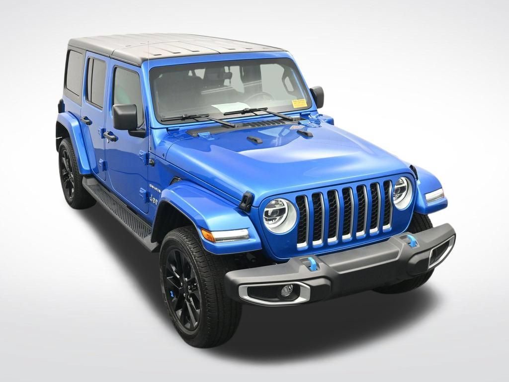 Used 2022 Jeep Wrangler Unlimited Sahara AWD/4WD image 22