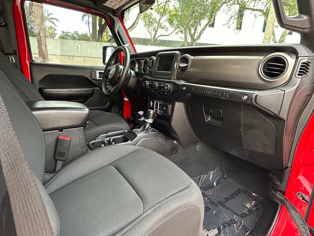 Certified 2019 Jeep Wrangler Sport AWD/4WD image 28