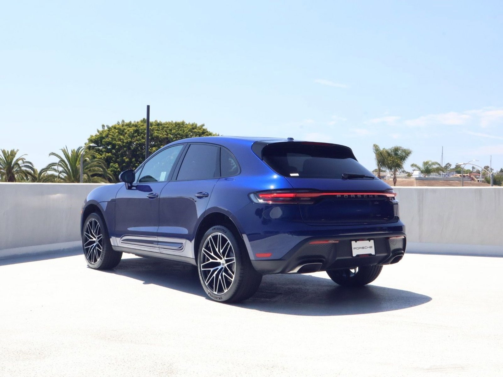 New 2026 Porsche Macan AWD/4WD video 3
