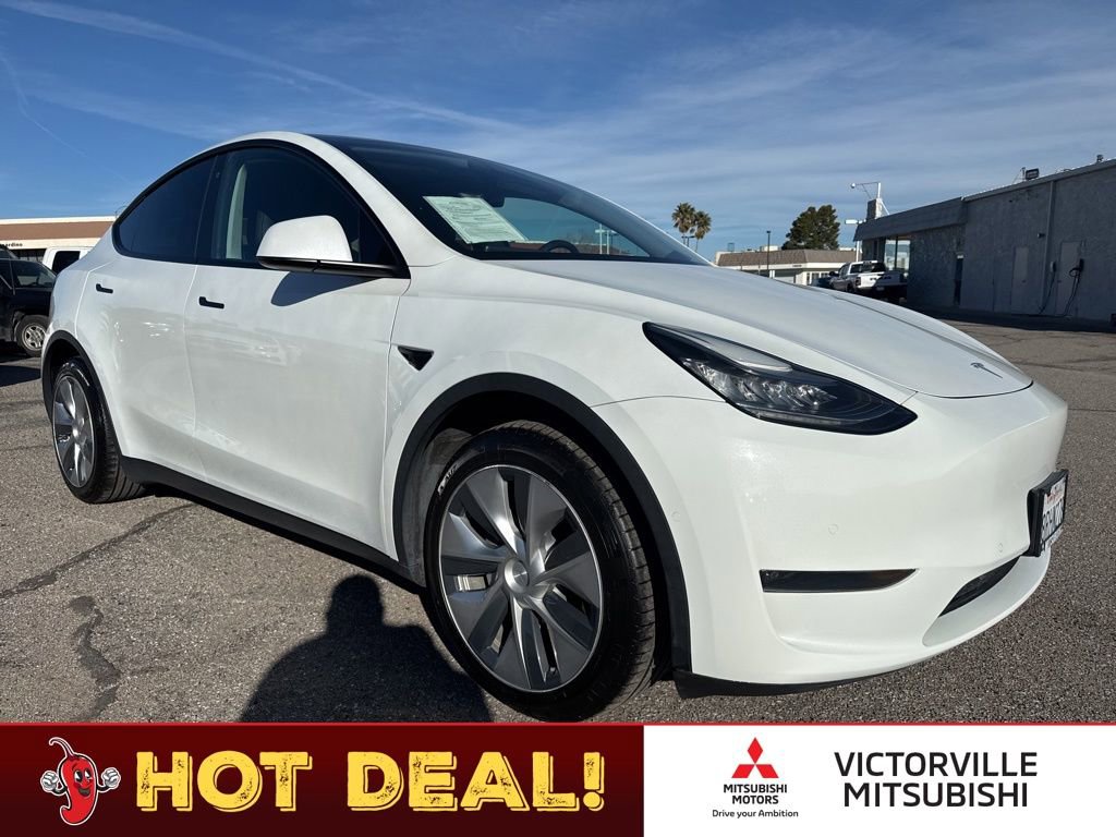 Used 2020 Tesla Model Y Long Range image 1