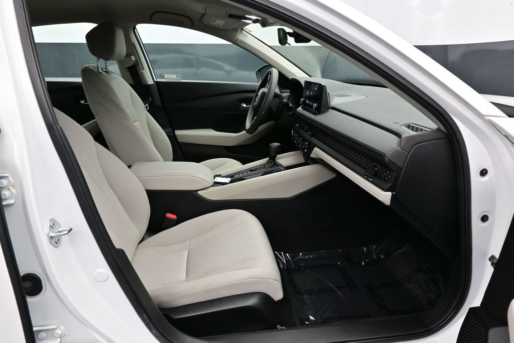 Used 2024 Honda Accord LX image 30