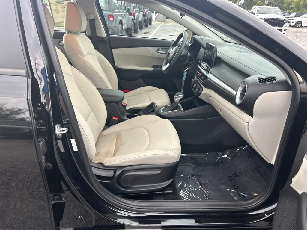 Used 2023 Kia Forte LXS FWD image 21