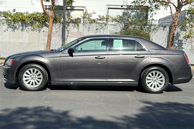 Used 2014 Chrysler 300 image 7