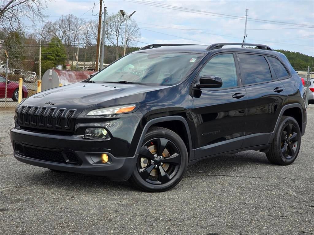 Used 2018 Jeep Cherokee Latitude w/ Altitude Package video 2