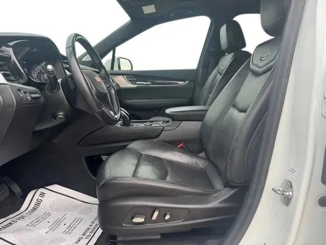 Used 2024 Cadillac XT6 Premium Luxury w/ Technology Package AWD/4WD image 9