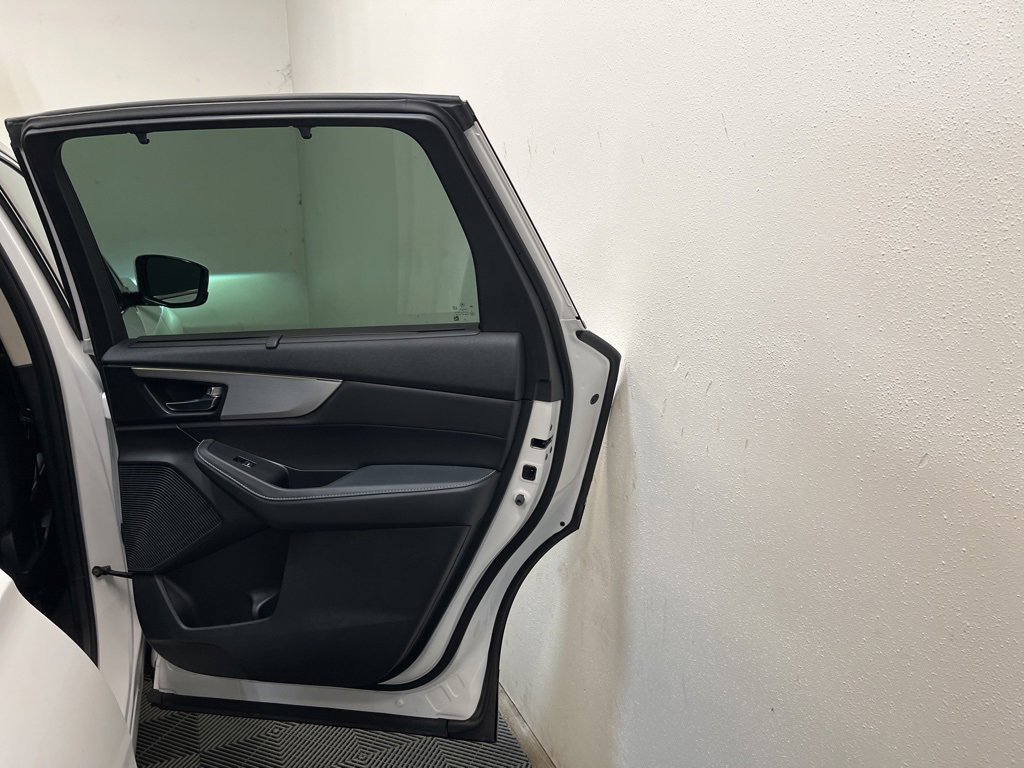 Certified 2023 Acura MDX SH-AWD w/ Technology Package image 25