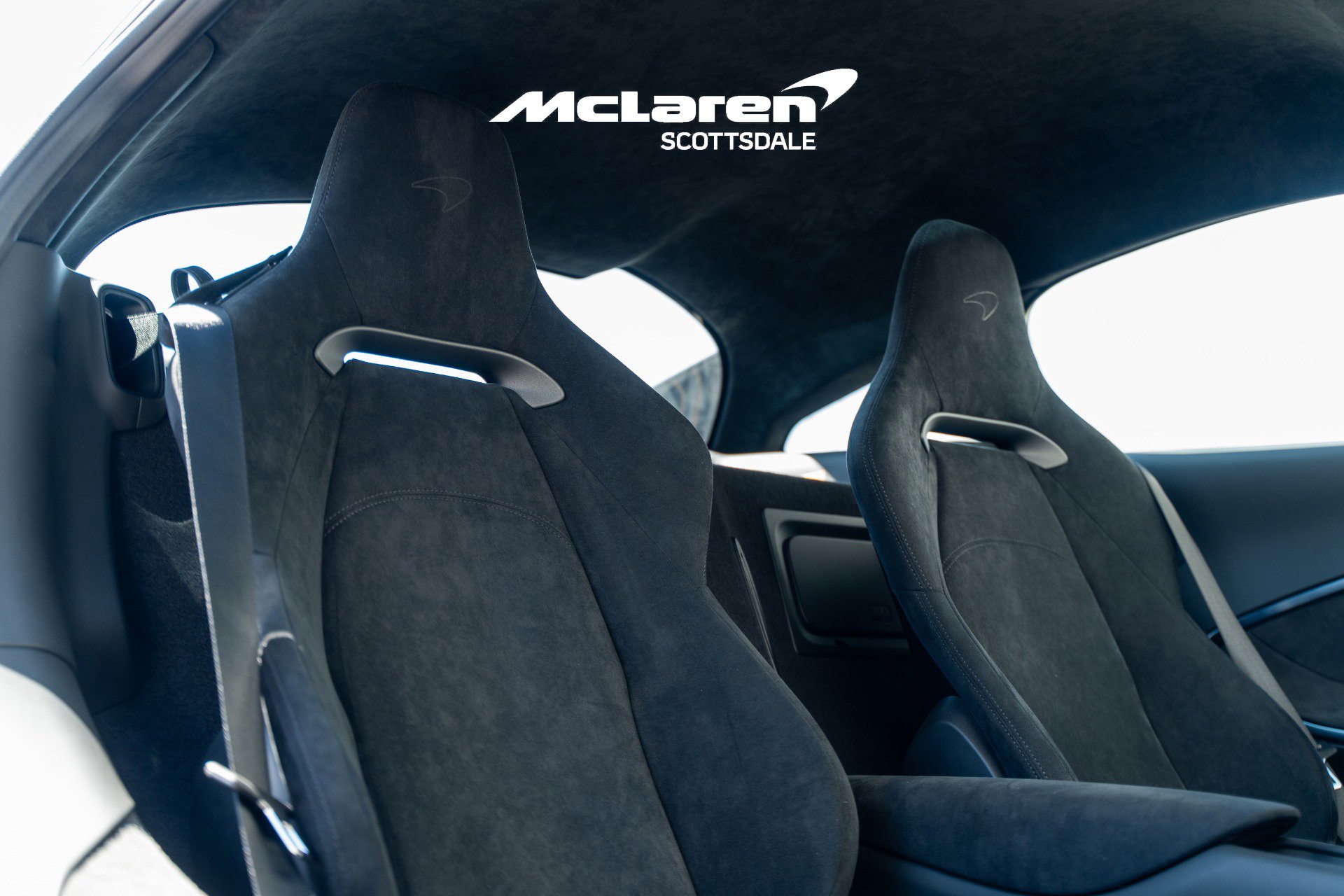 New 2026 McLaren Artura image 23