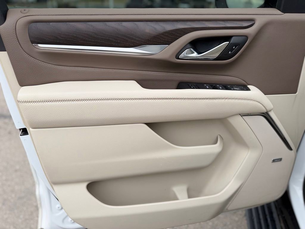 Used 2023 GMC Yukon XL Denali w/ LPO, Floor Liner Package image 12