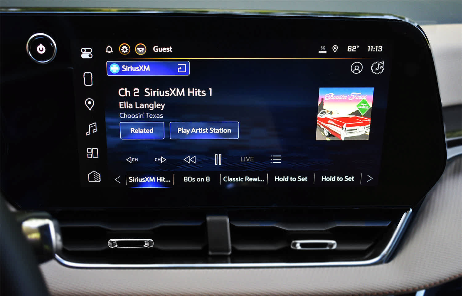 New 2026 Chevrolet Equinox ACTIV AWD/4WD image 17