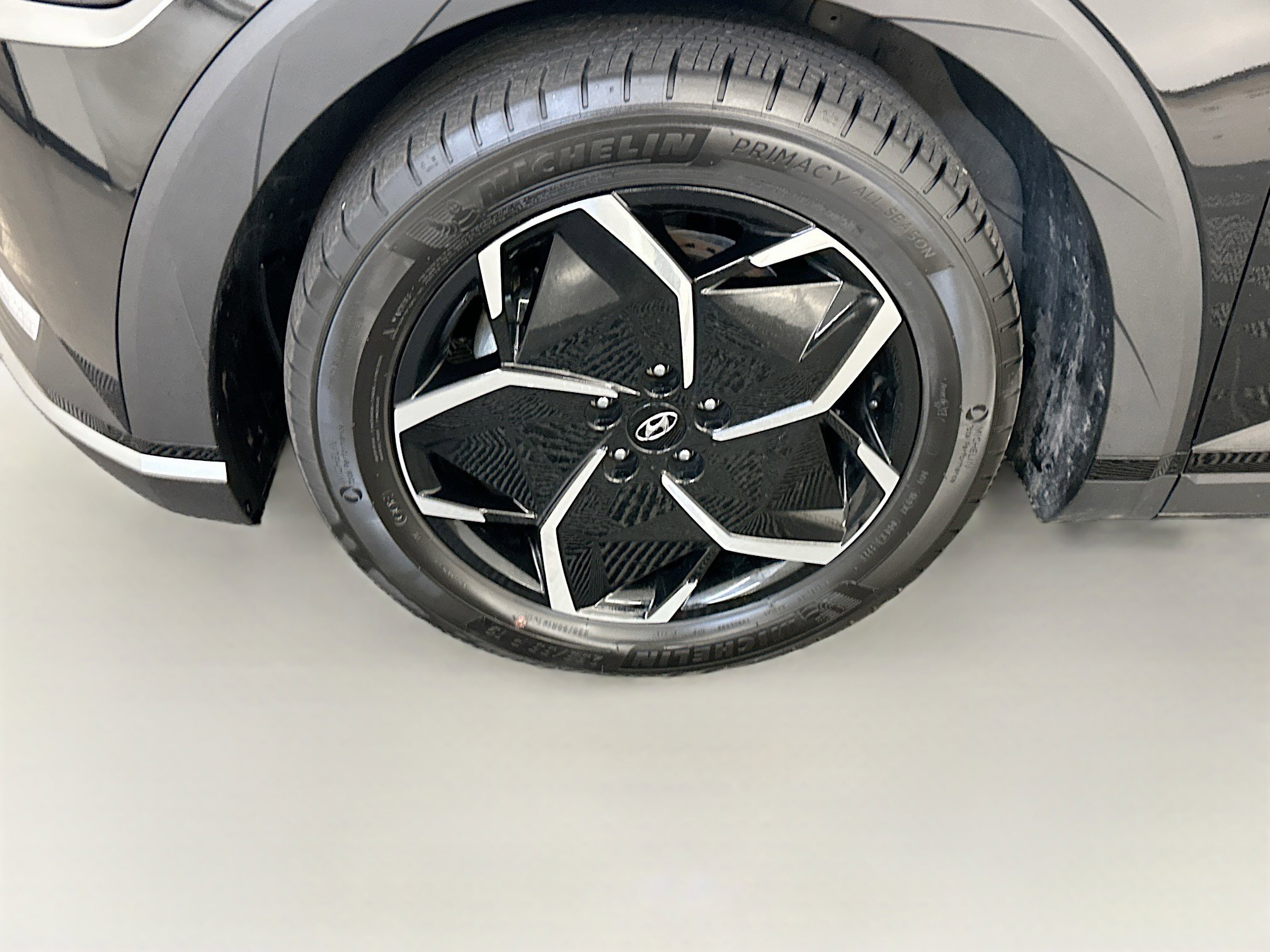 Used 2024 Hyundai Ioniq 5 SEL image 11