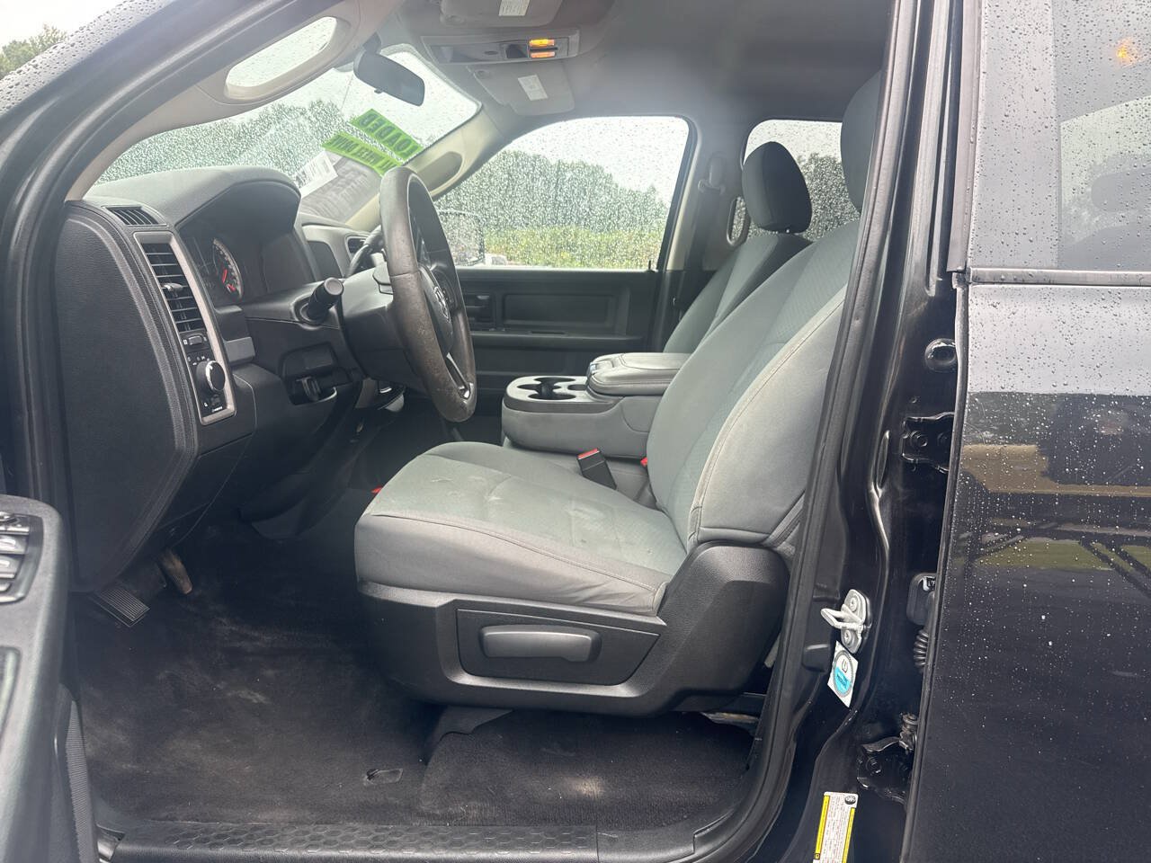 Used 2017 RAM 1500 ST w/ SXT Appearance Group AWD/4WD image 12