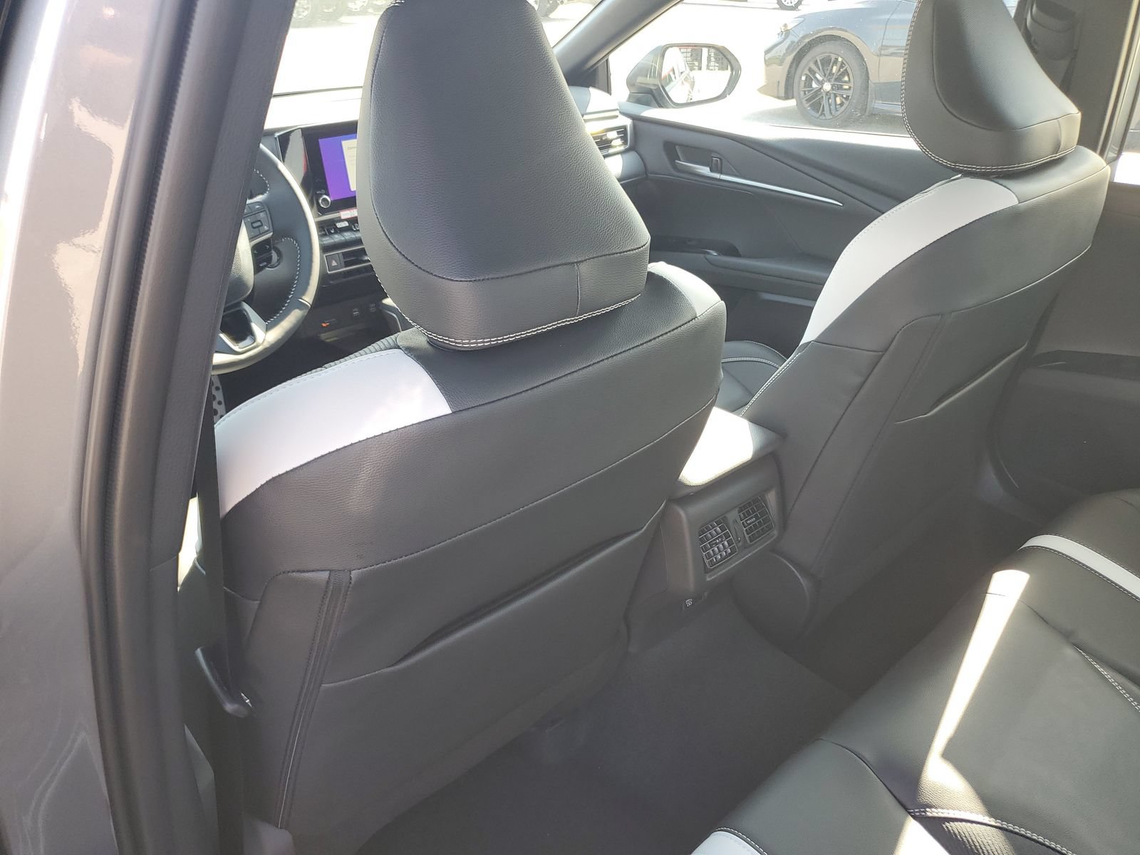 New 2026 Toyota Camry SE w/ Convenience Package FWD image 14