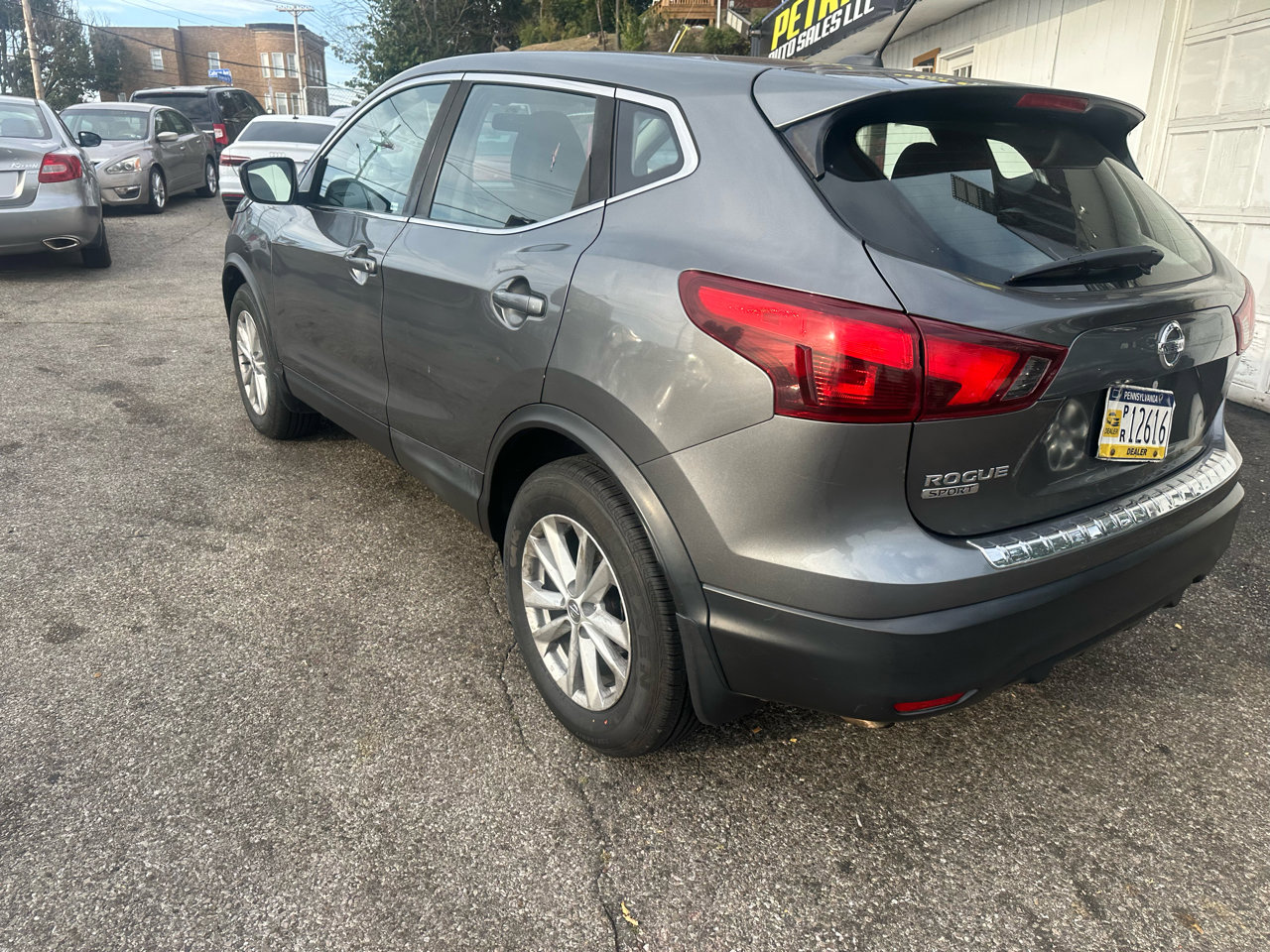 Used 2017 Nissan Rogue Sport S w/ S Appearance Package image 9