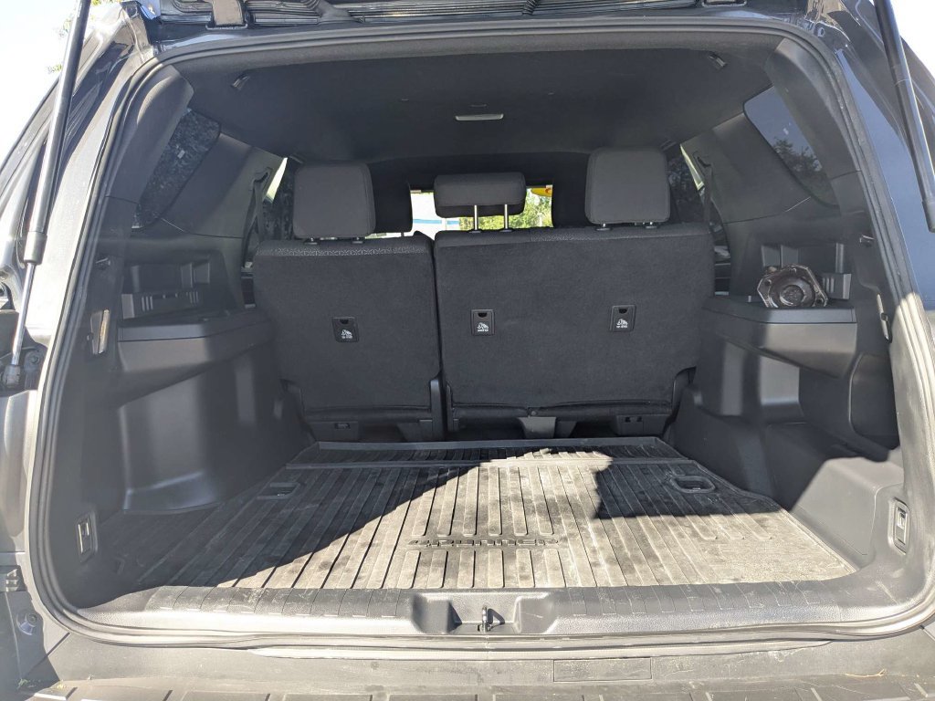 Used 2025 Toyota 4Runner SR5 RWD image 18