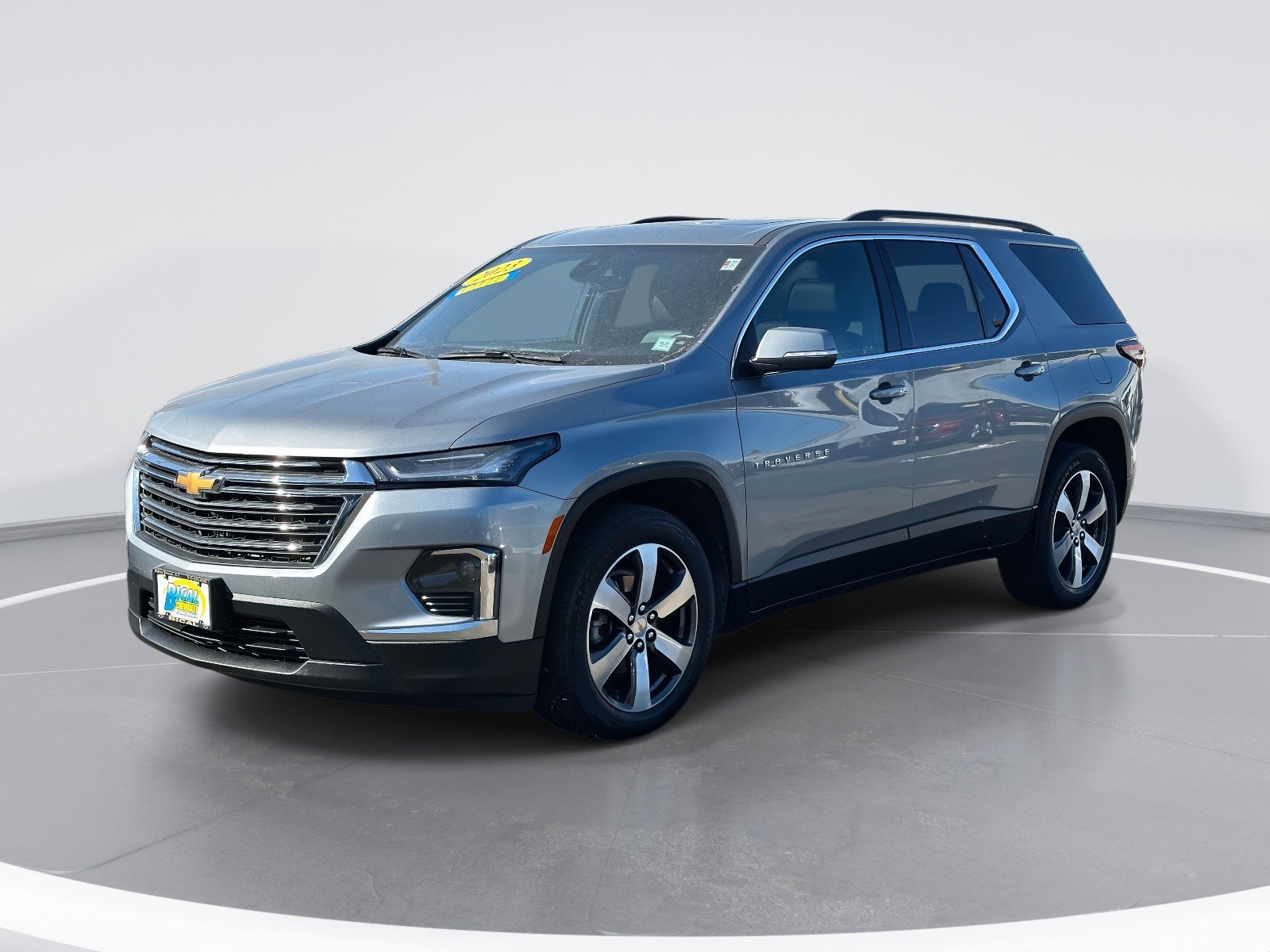 Certified 2023 Chevrolet Traverse LT w/ LT Premium Package image 3