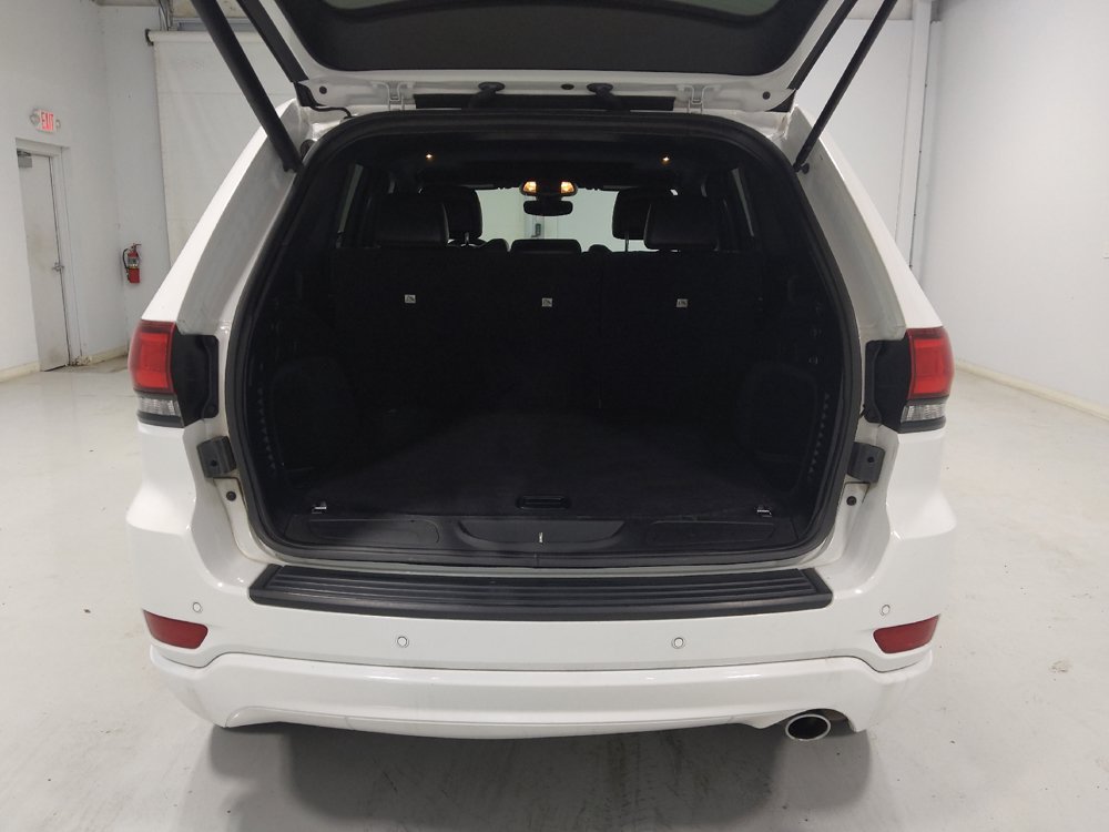 Used 2018 Jeep Grand Cherokee Altitude AWD/4WD image 29