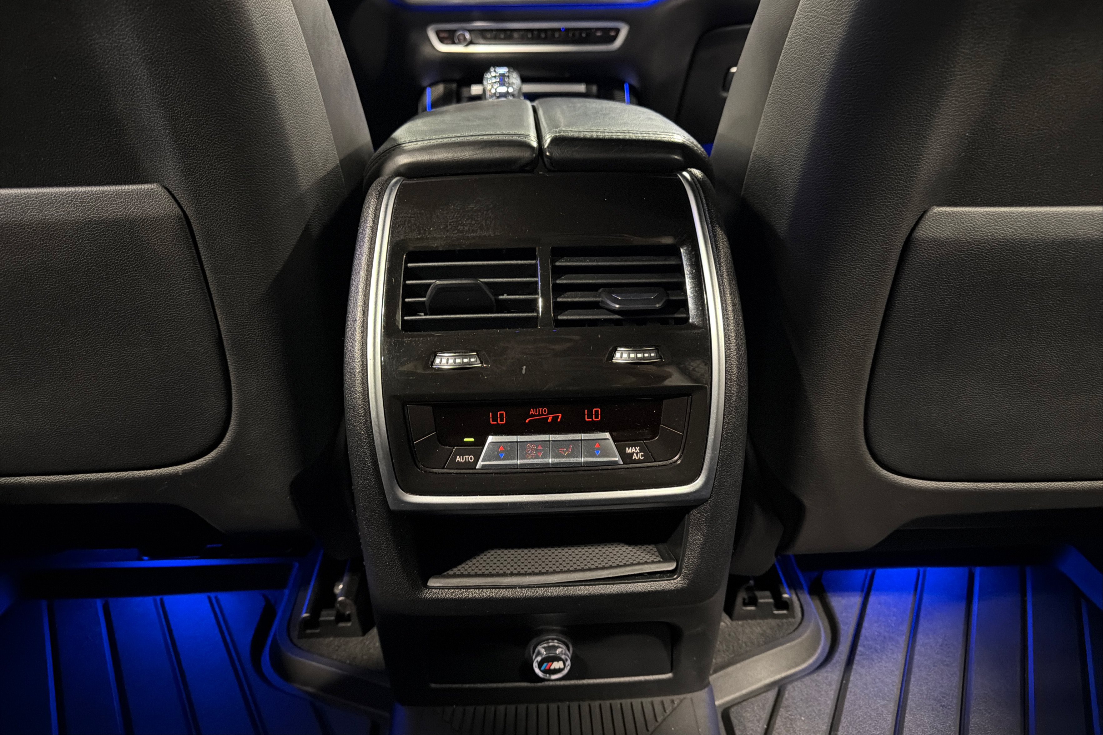 Used 2022 BMW X5 M50i w/ Executive Package AWD/4WD image 42