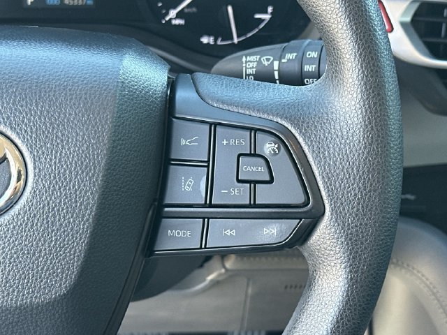 Certified 2023 Toyota Sienna LE FWD image 14