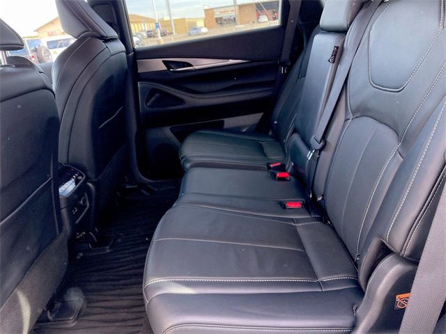 Used 2023 INFINITI QX60 Luxe image 22