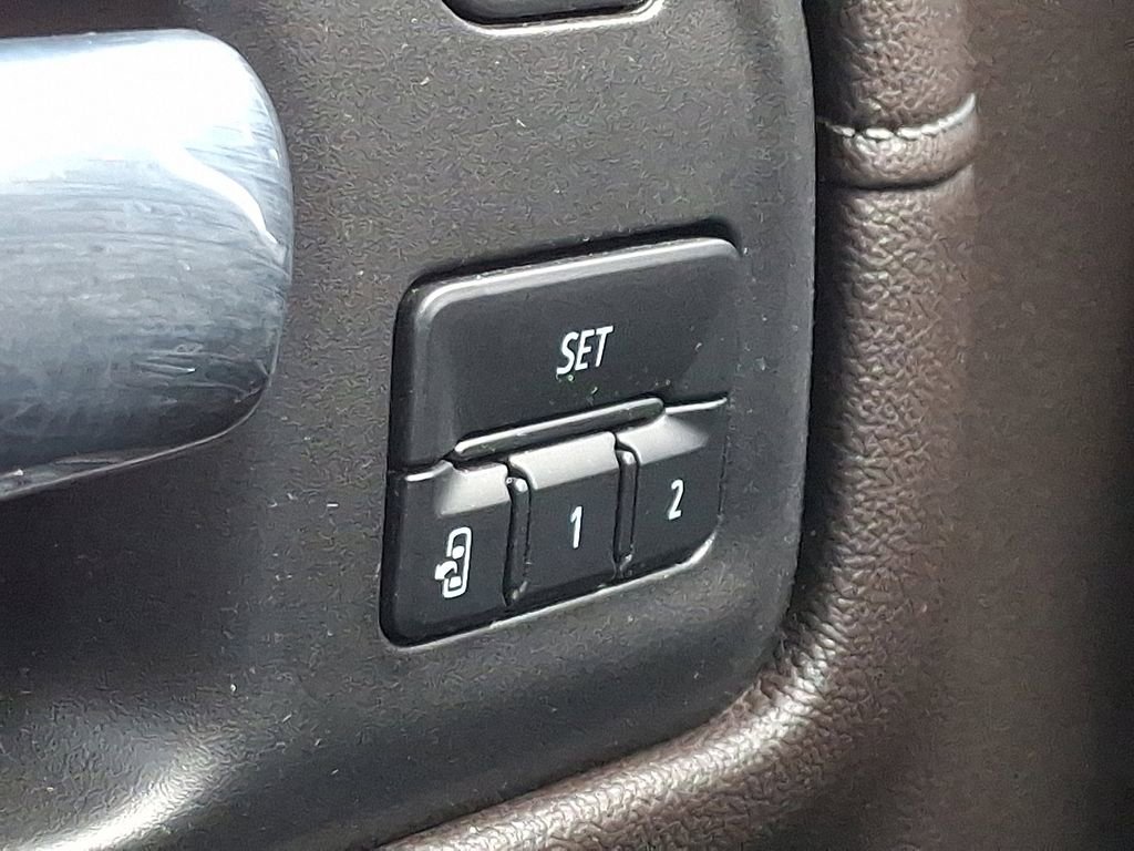 Used 2022 Chevrolet Silverado 1500 LTZ w/ LTZ Premium Package image 26