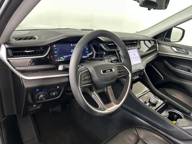 Used 2023 Jeep Grand Cherokee 30th Anniversary image 13