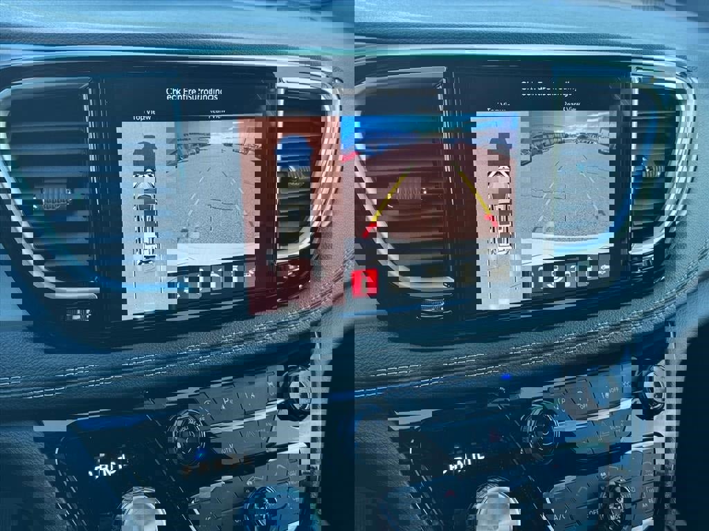 New 2026 Chrysler Pacifica Limited w/ Trailer Tow Group image 26