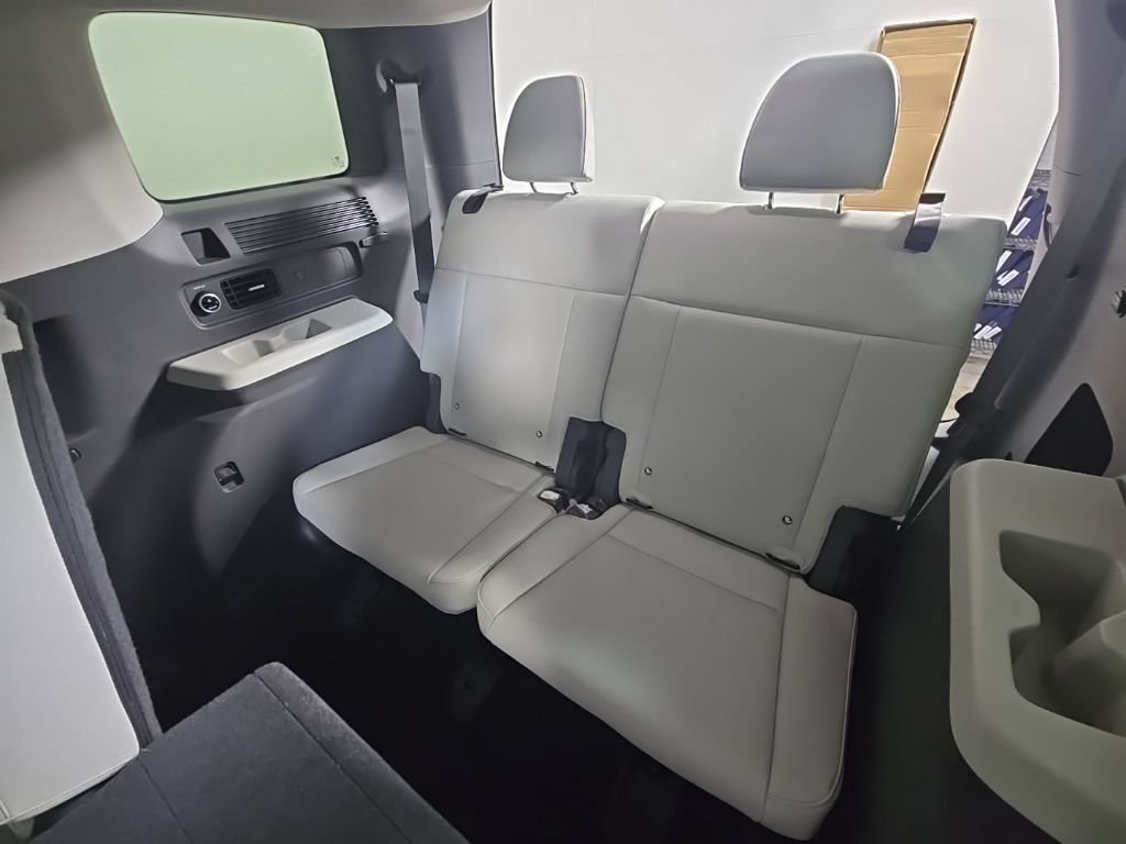 New 2027 Hyundai Santa Fe SEL FWD image 28