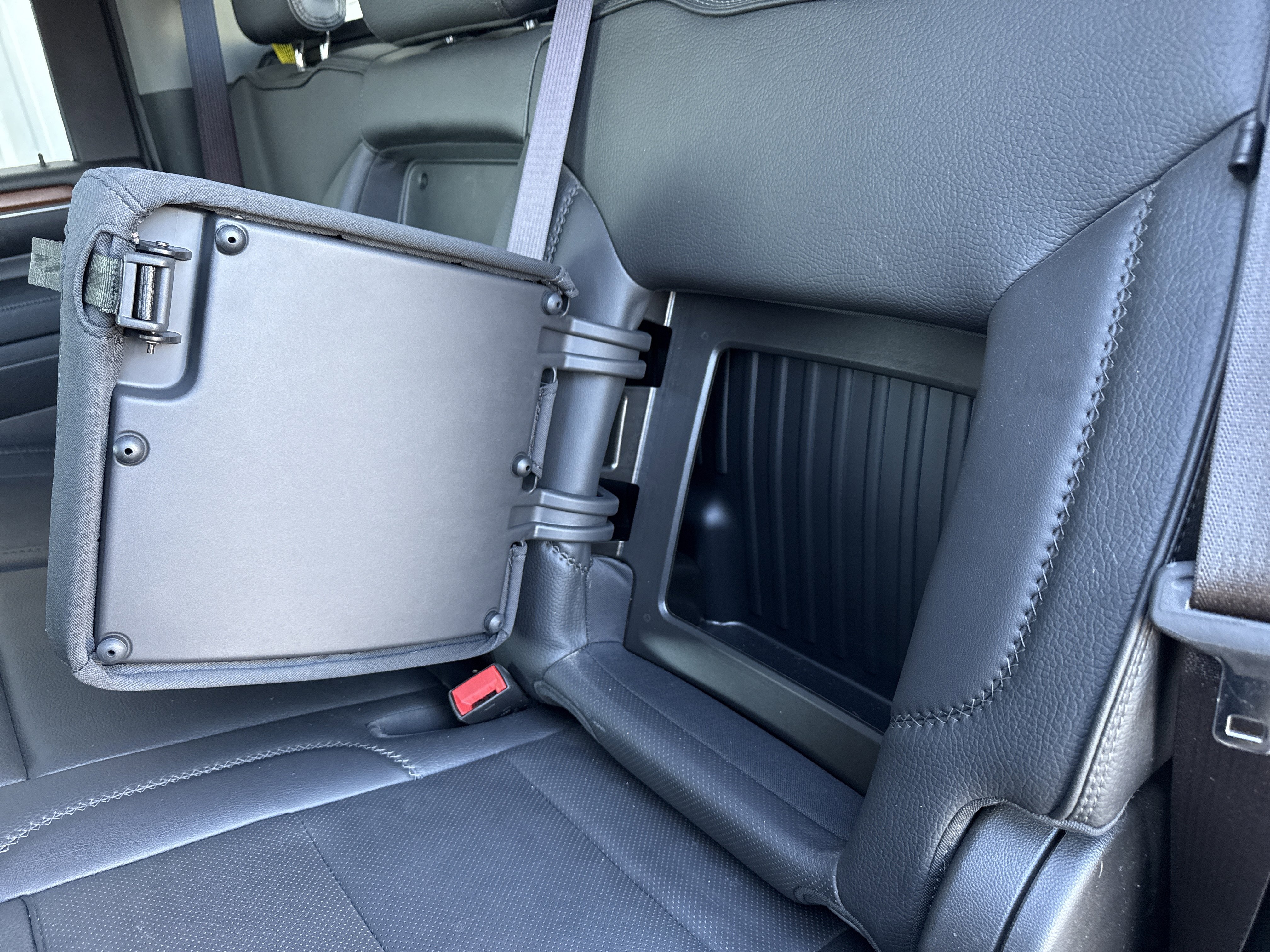 Used 2024 GMC Sierra 3500 Denali w/ Denali Reserve Package image 30