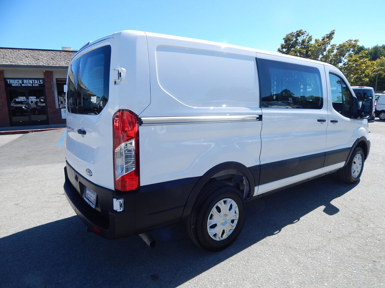 Used 2025 Ford Transit 250 Low Roof w/ Exterior Upgrade Package RWD image 8