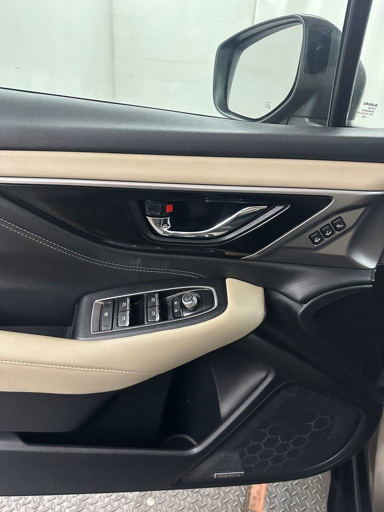 Used 2021 Subaru Outback Limited image 9