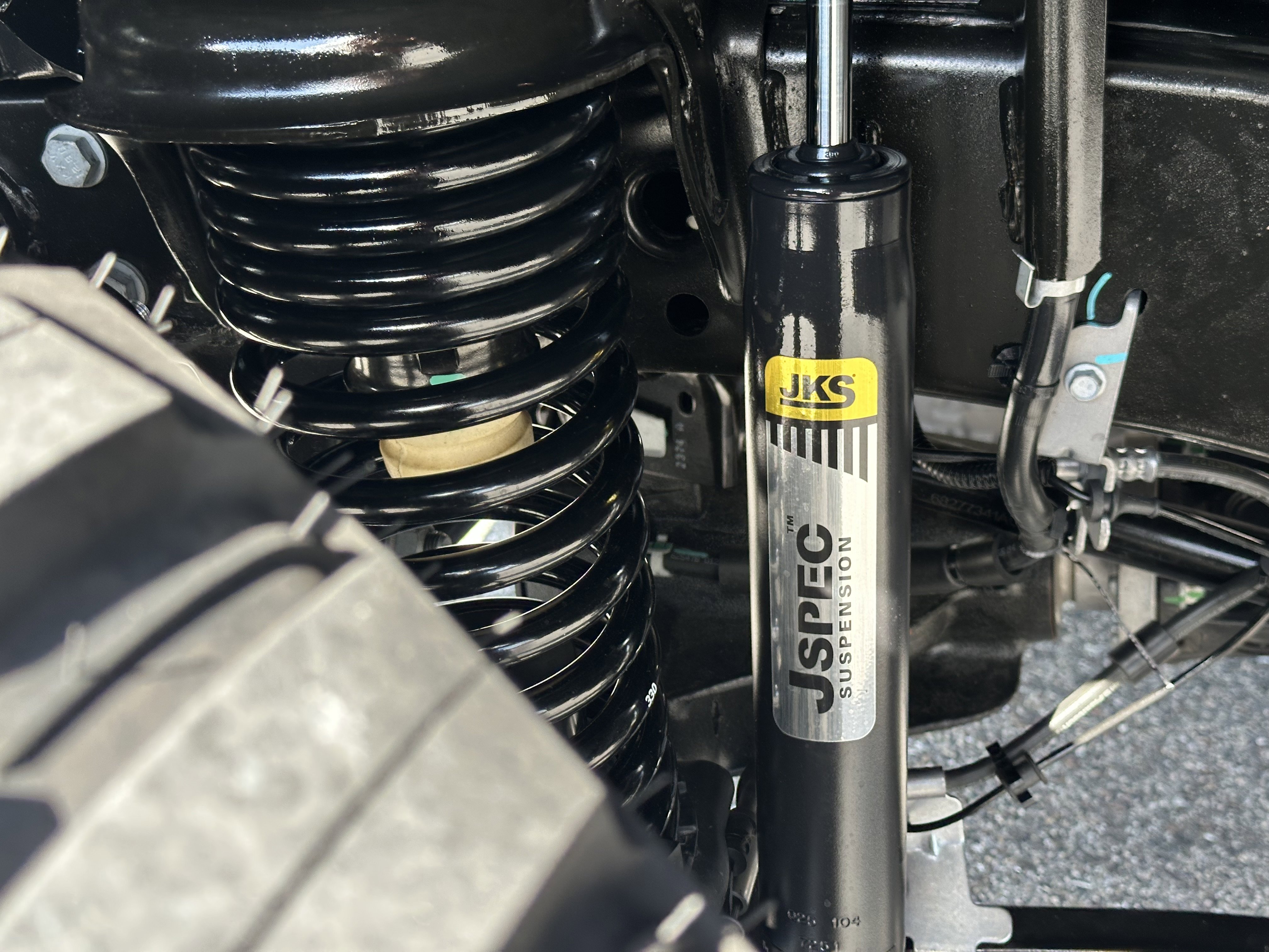 Used 2025 Jeep Wrangler Sahara w/ Safety Group image 12