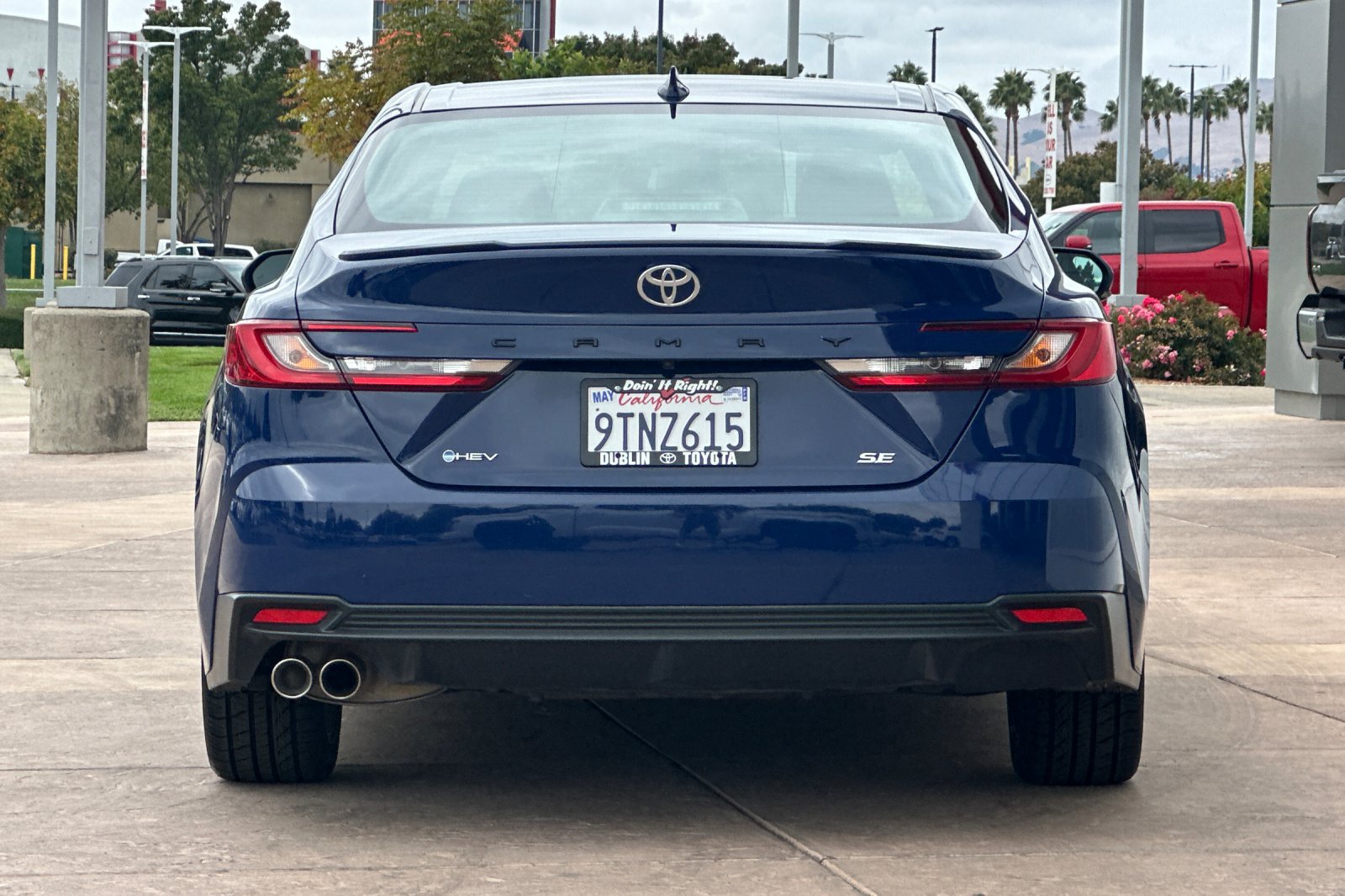 Certified 2025 Toyota Camry SE FWD image 6