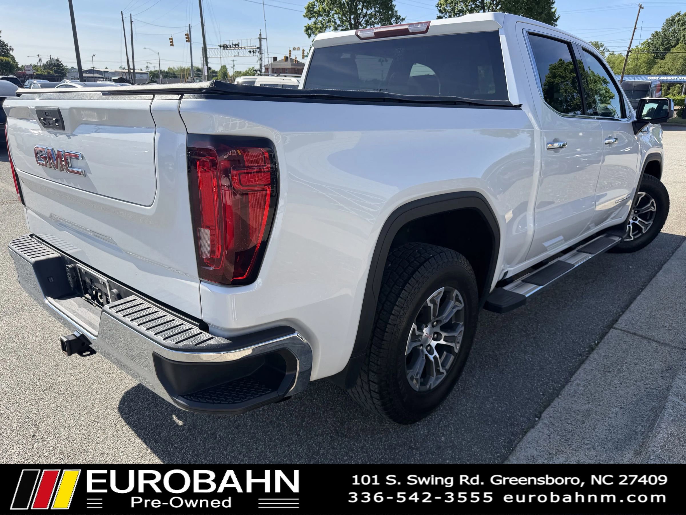 Used 2021 GMC Sierra 1500 SLT RWD image 5
