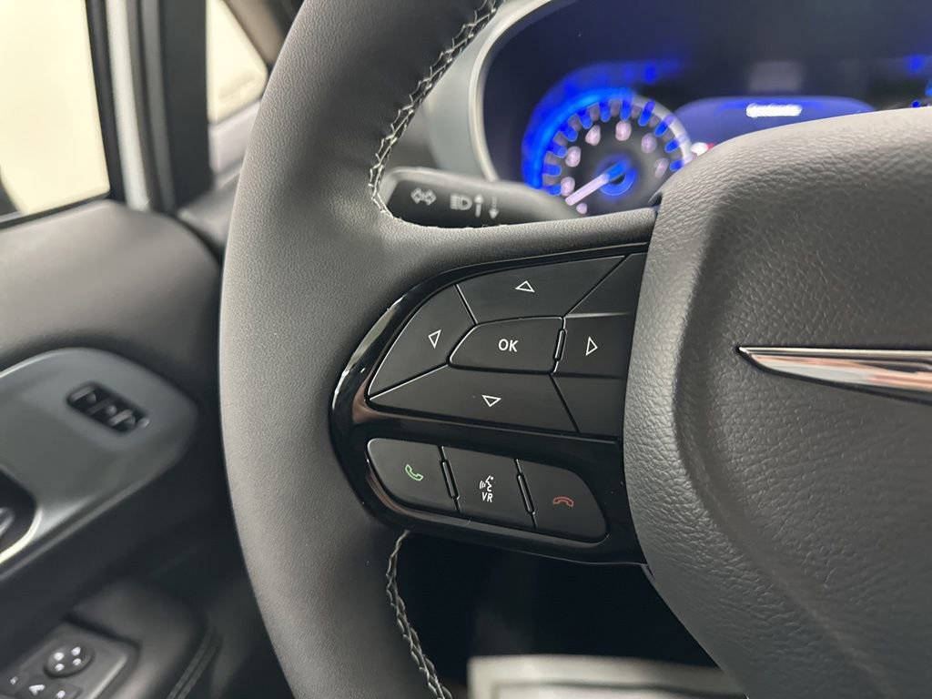 New 2026 Chrysler Pacifica Limited w/ S Appearance Package image 32