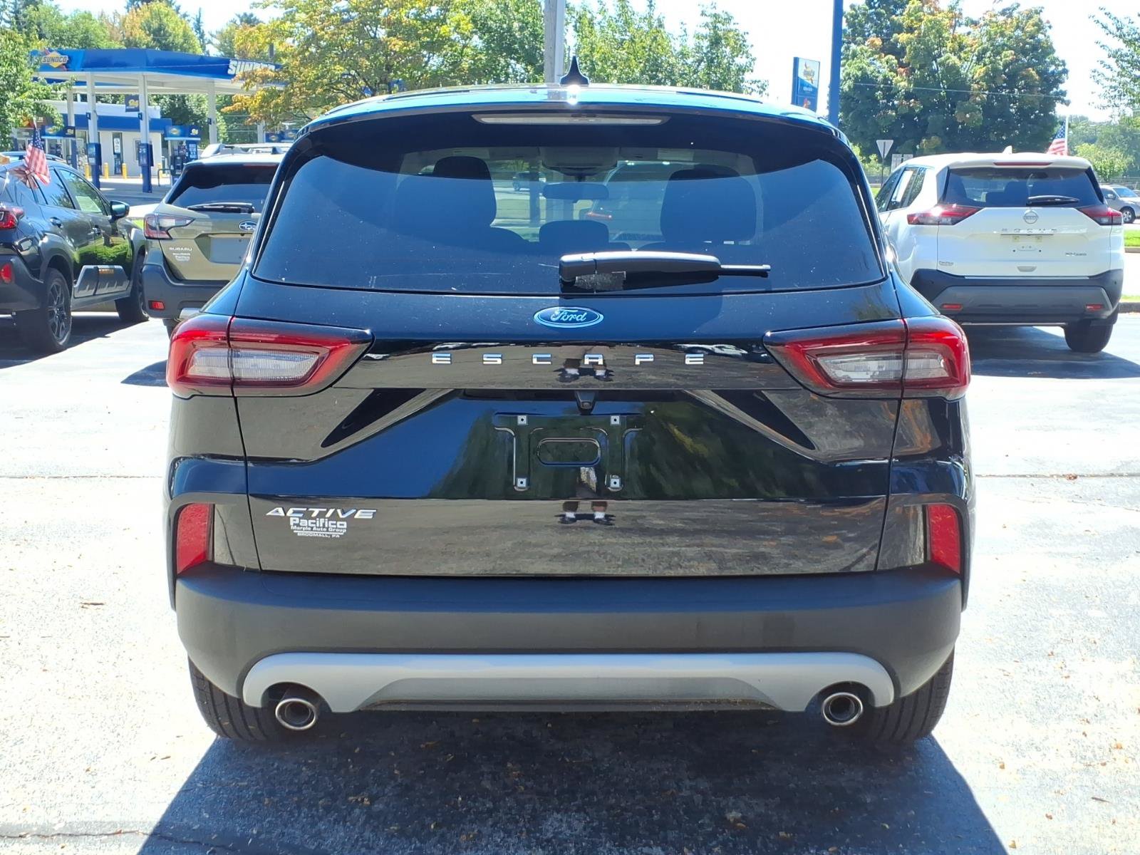Certified 2023 Ford Escape Active FWD image 5