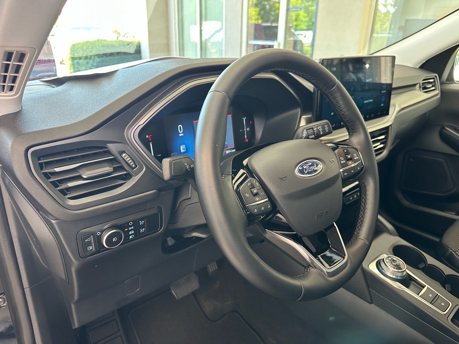 Certified 2026 Ford Escape SE FWD image 16