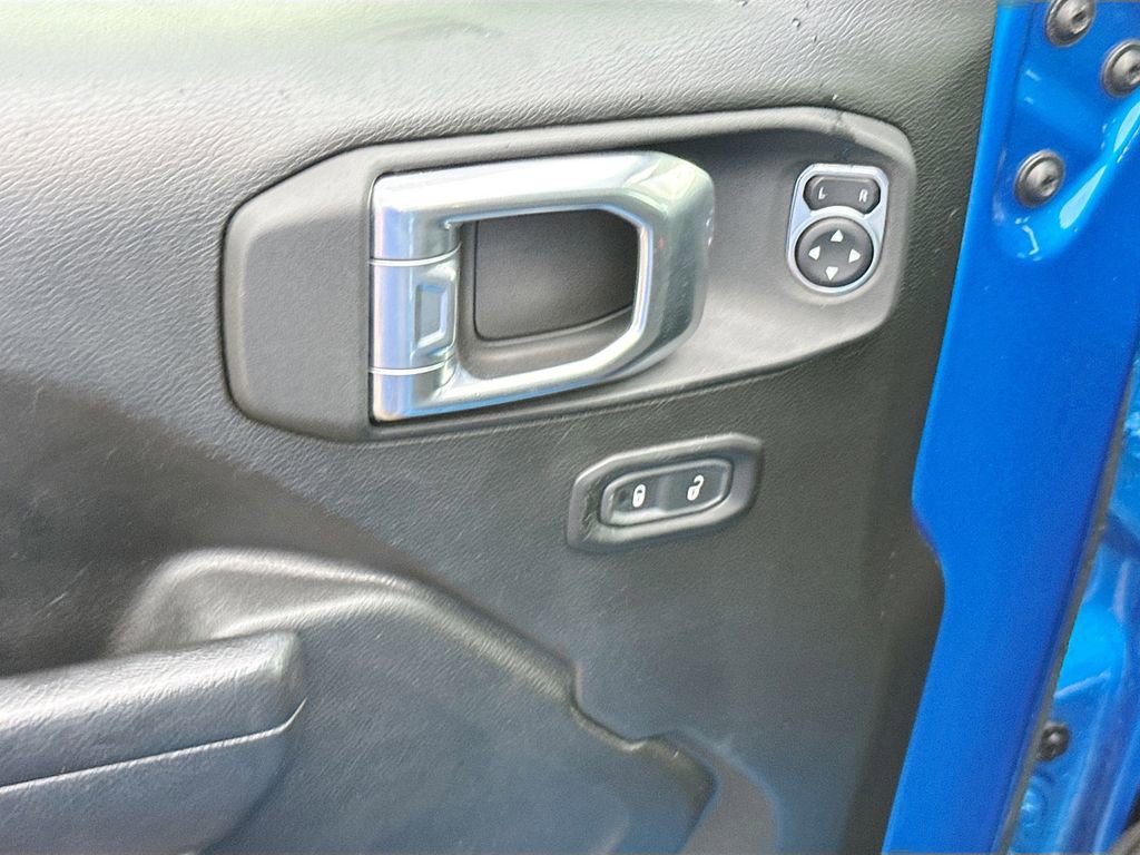 Used 2022 Jeep Gladiator Sport AWD/4WD image 19