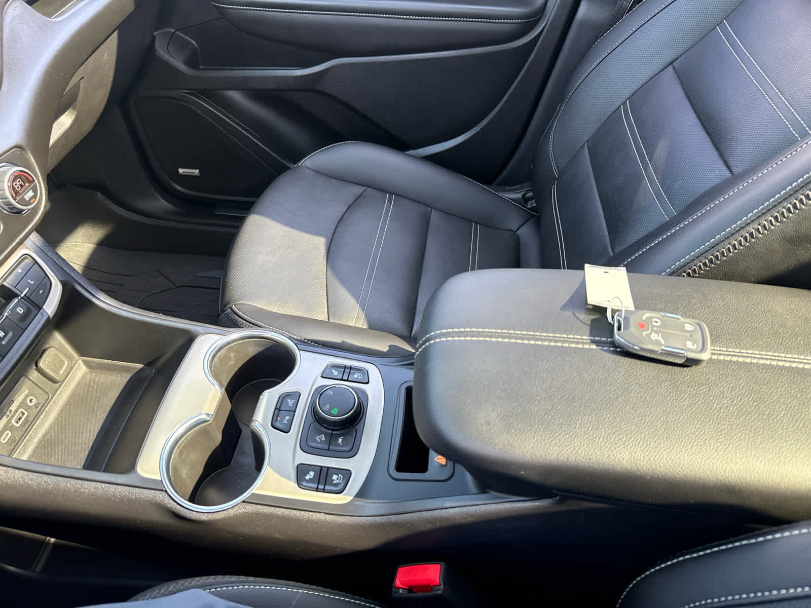 Used 2023 GMC Terrain Denali w/ Denali Premium Package image 21