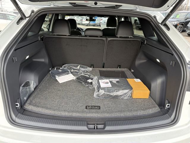 New 2026 Volkswagen Atlas Cross Sport SEL Premium R-Line AWD/4WD image 25