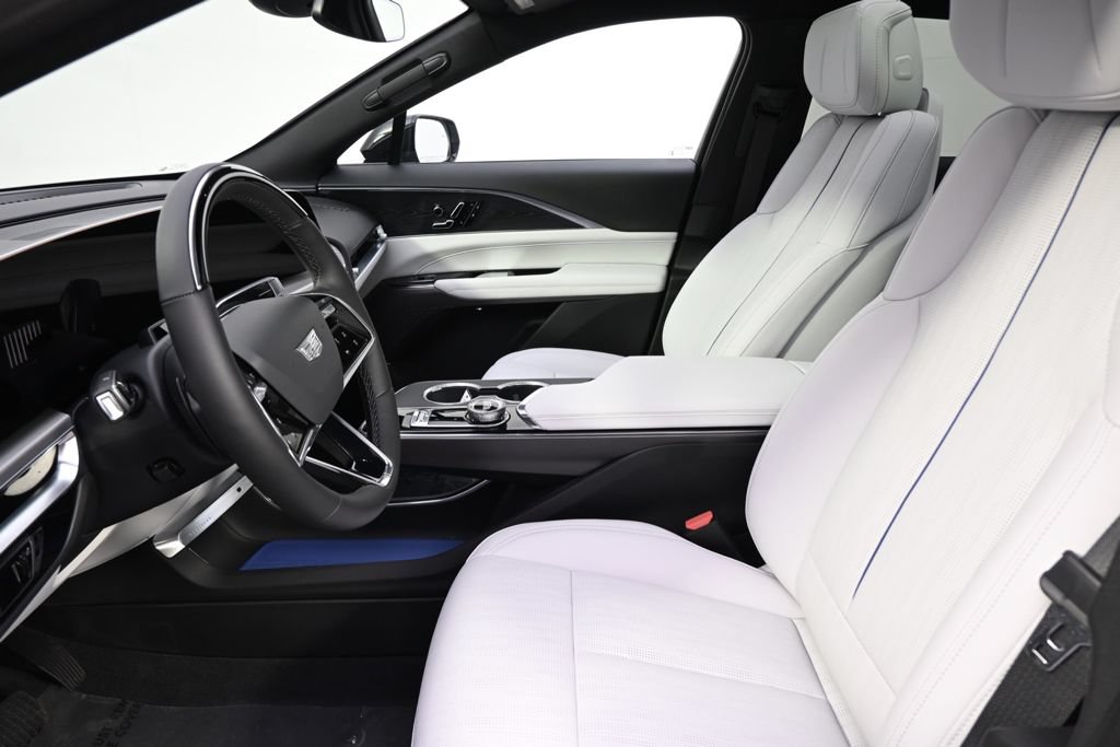 New 2026 Cadillac Lyriq Luxury AWD/4WD image 13
