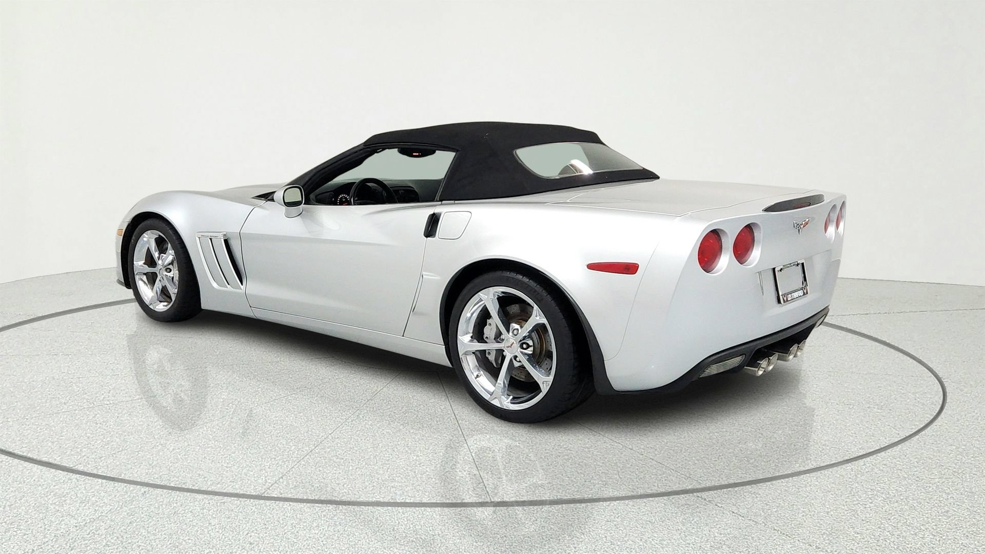 Used 2010 Chevrolet Corvette Grand Sport w/ Preferred Equipment Group RWD image 3