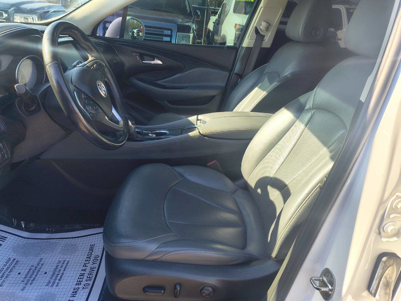Used 2020 Buick Envision Essence image 10