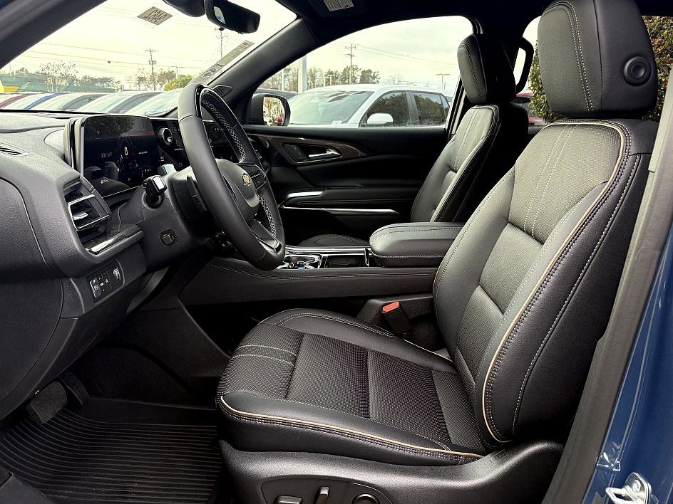 New 2026 Chevrolet Traverse High Country image 9