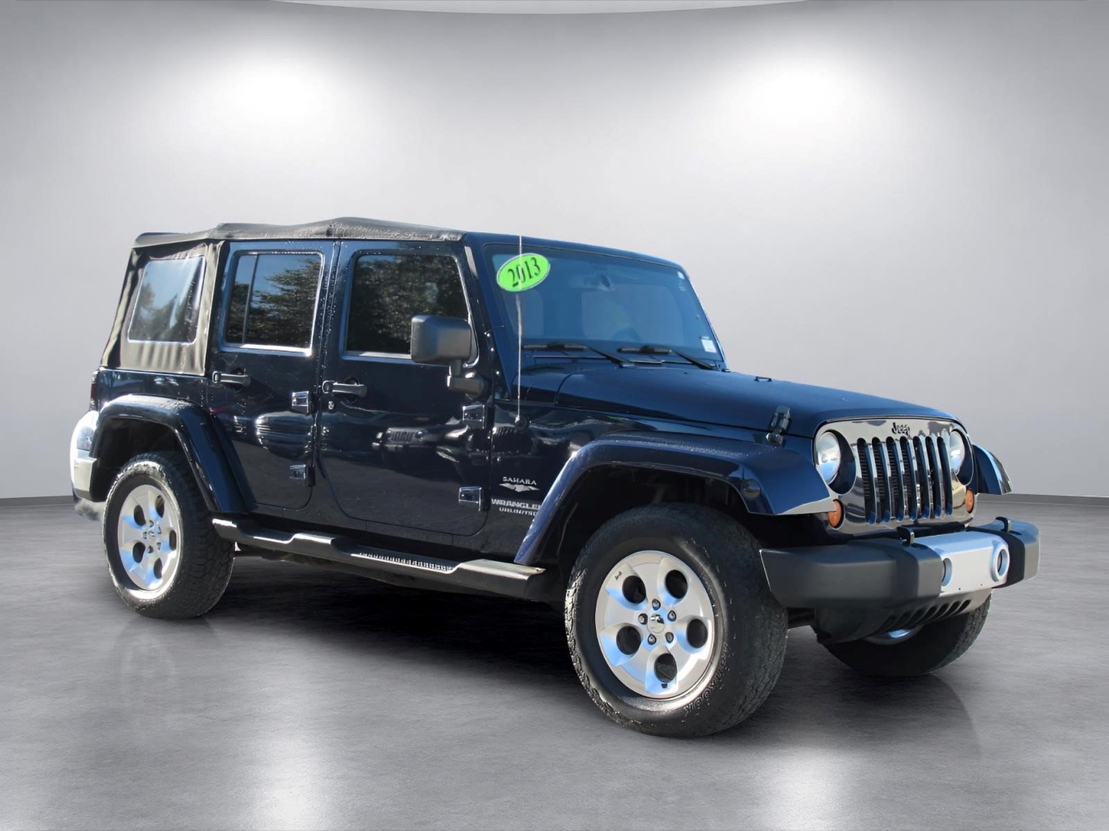 Used 2013 Jeep Wrangler Unlimited Sahara w/ Connectivity Group AWD/4WD image 1