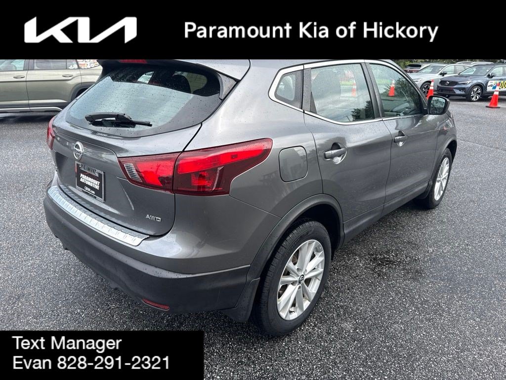 Used 2019 Nissan Rogue Sport S w/ Appearance Package AWD/4WD image 7
