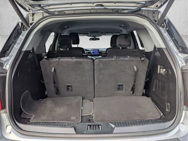 Used 2021 Ford Explorer XLT w/ Equipment Group 202A image 6