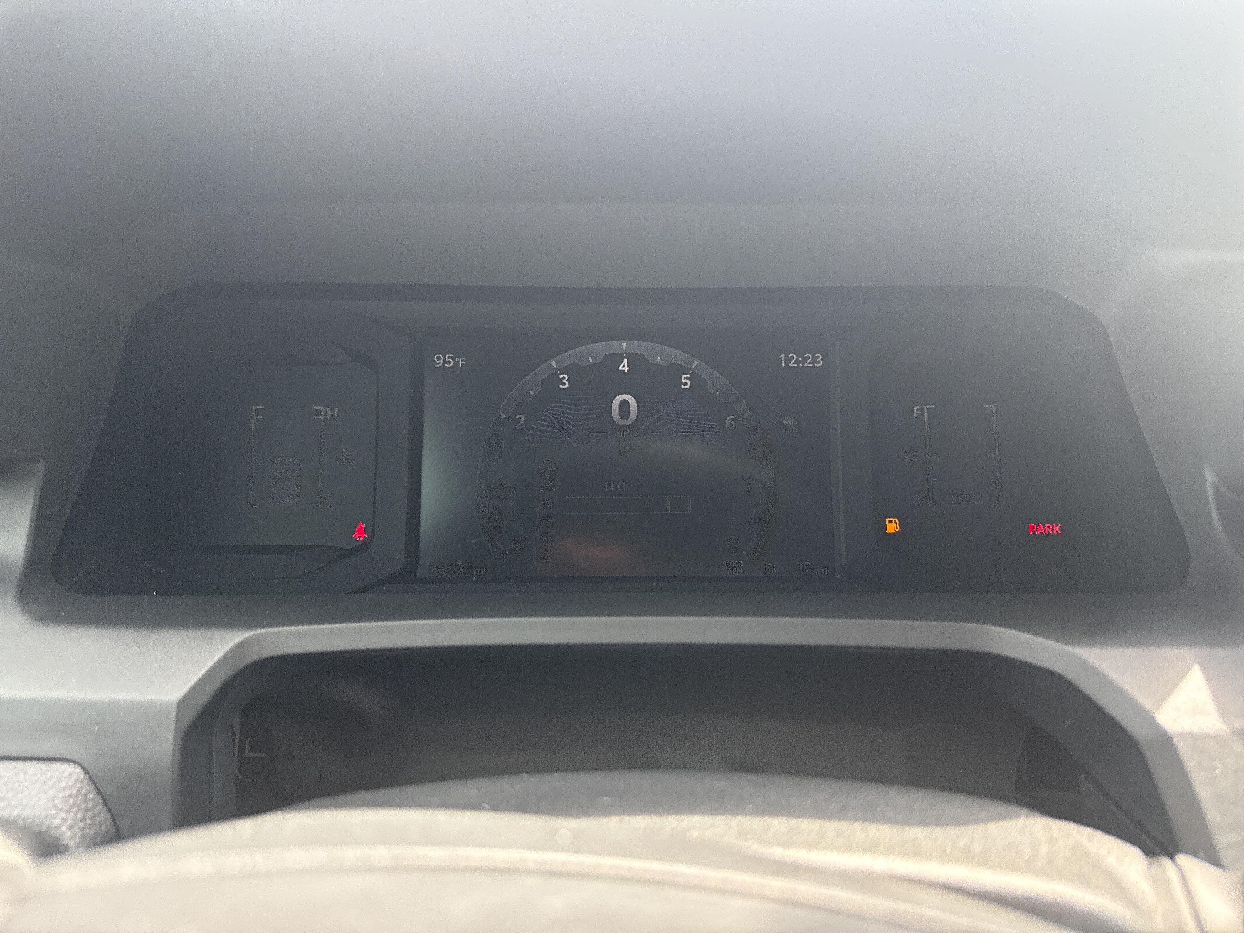 Used 2025 Toyota Tacoma SR5 AWD/4WD image 21