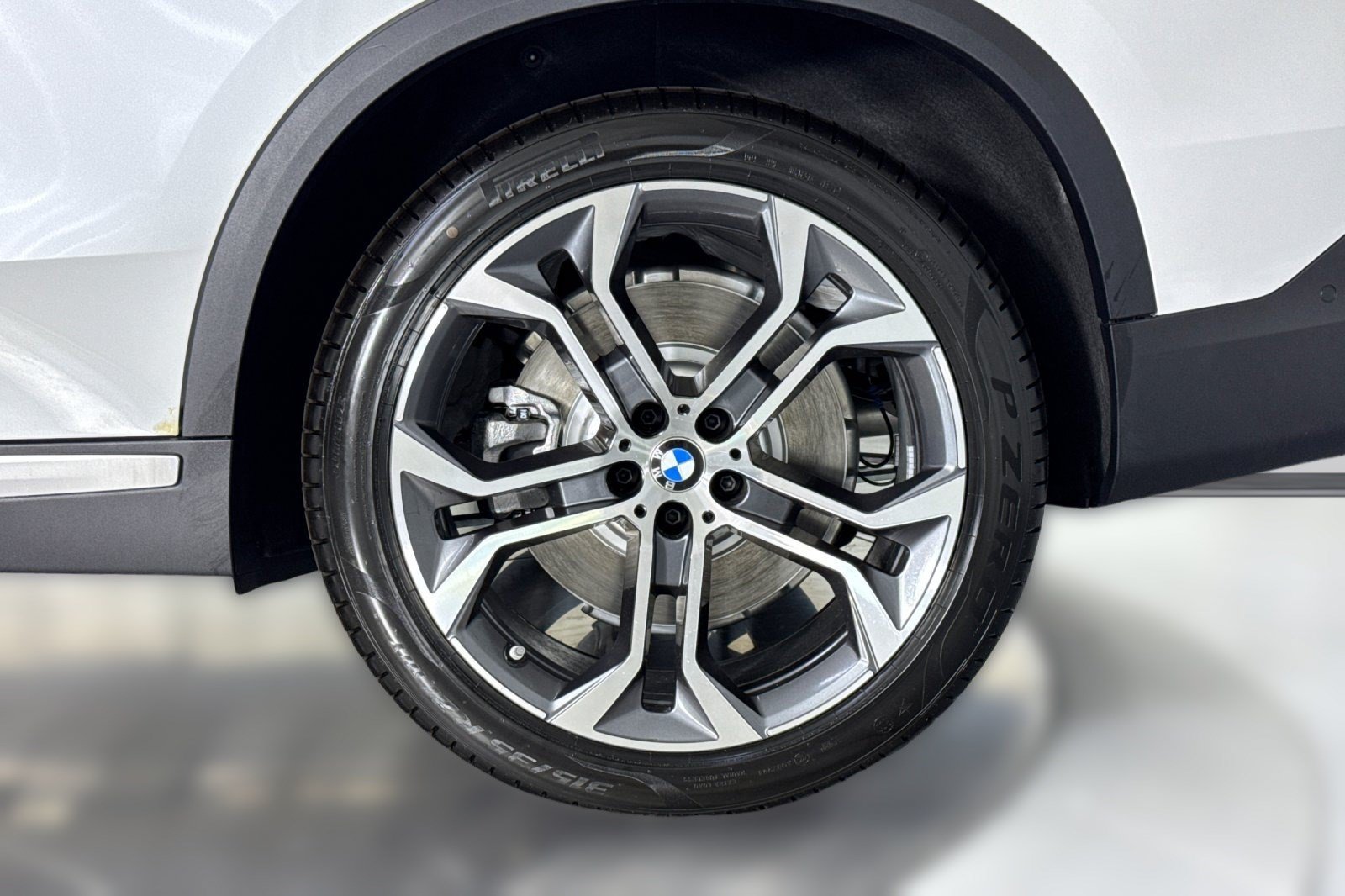 New 2026 BMW X5 xDrive50e AWD/4WD image 13